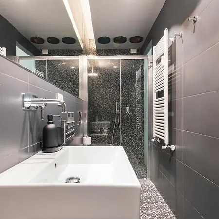Easylife - Confortevole In Bocconi Milan